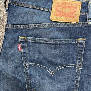 Levi’s 527